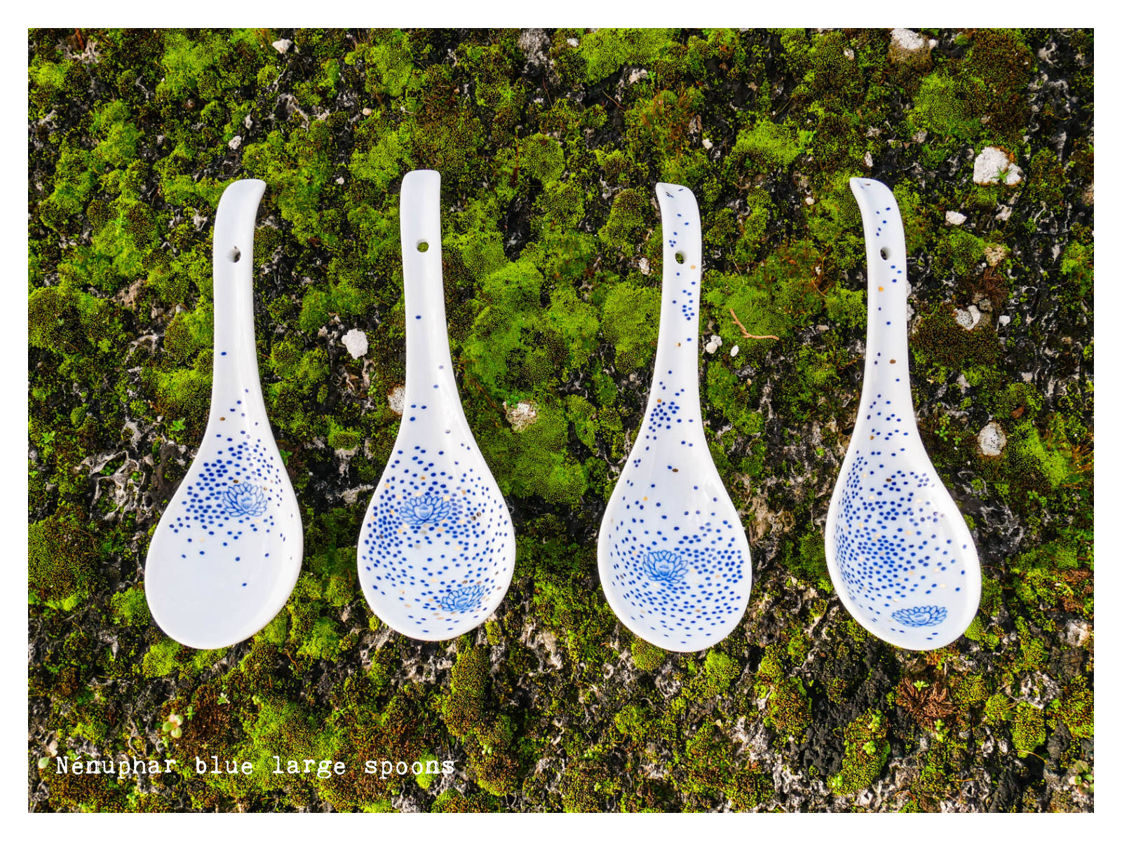 “Nénuphar” blue spoons (large) from “Enchanteresse”, a collection of painted porcelains by messalyn.